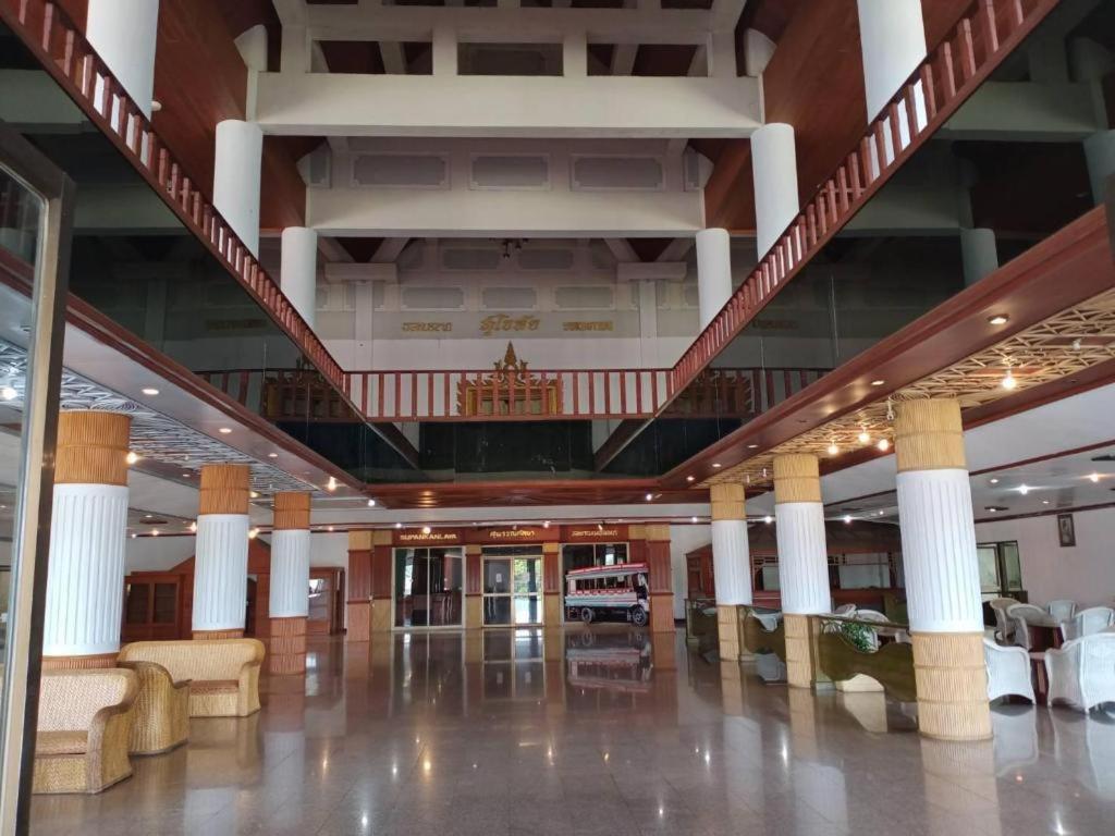 Pailyn Hotel Сукхотхай Екстер'єр фото