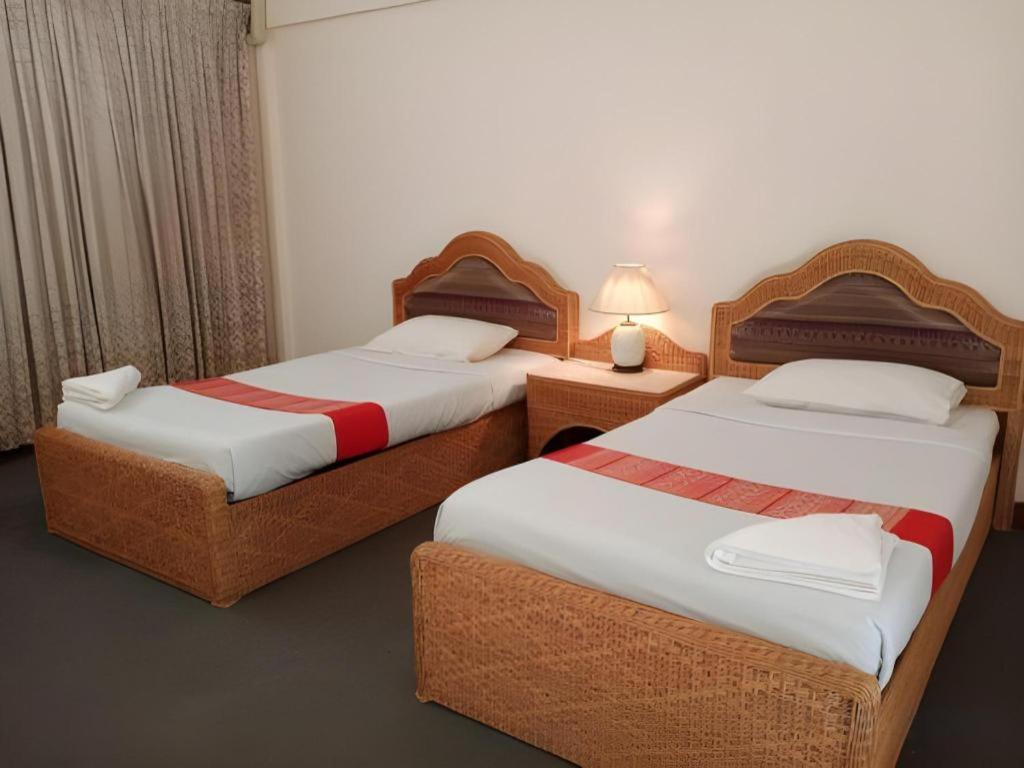 Pailyn Hotel Сукхотхай Екстер'єр фото